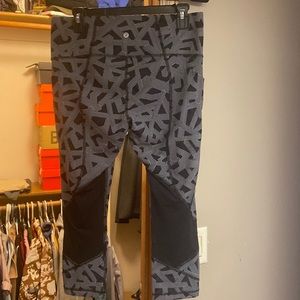 Never Worn Size 8 Woman’s Yoga Pants. Black and White.